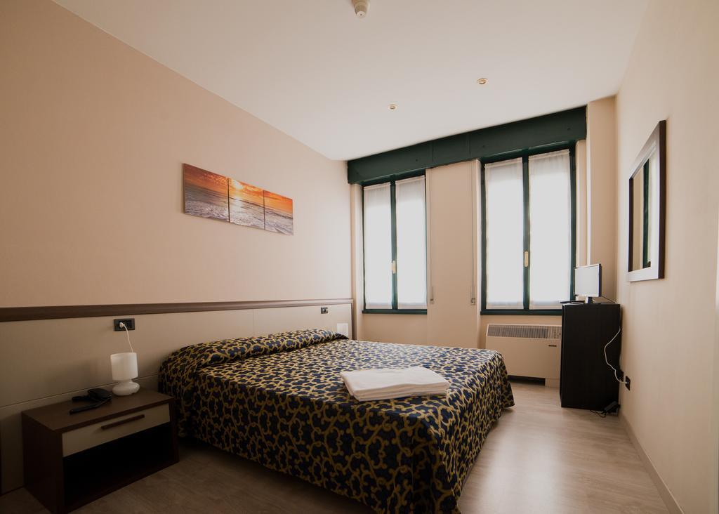 Locanda San Fiorenzo Fiorenzuola dʼArda Kamer foto
