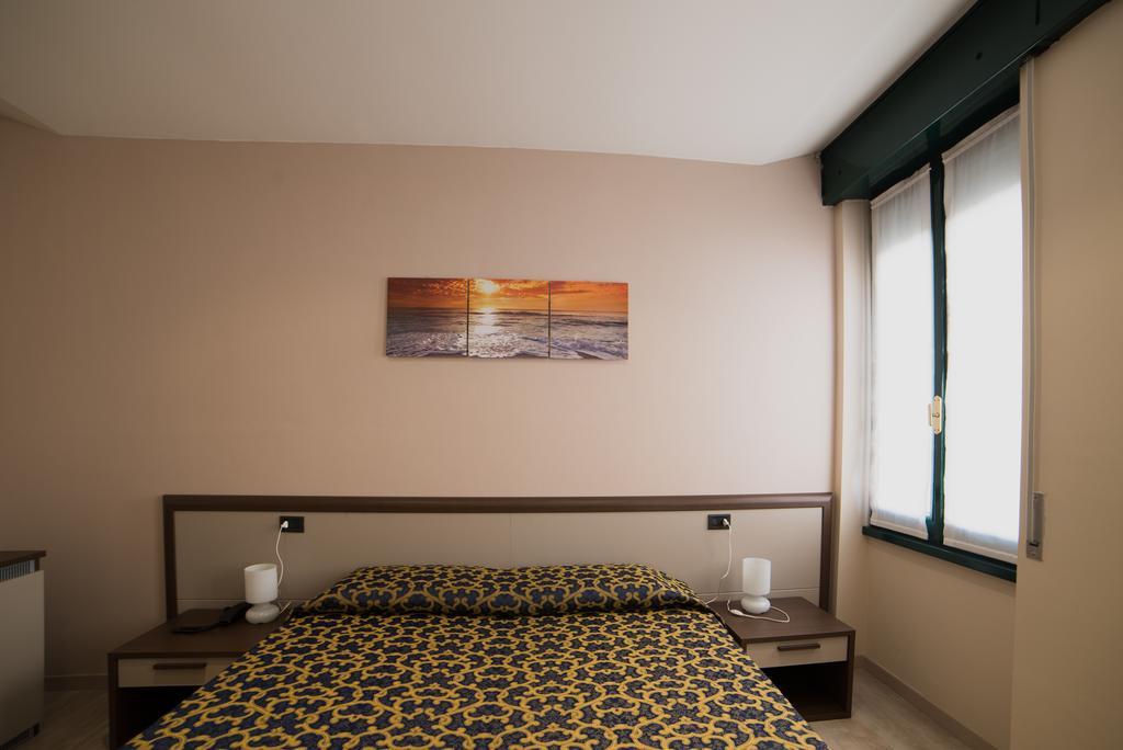 Locanda San Fiorenzo Fiorenzuola dʼArda Kamer foto